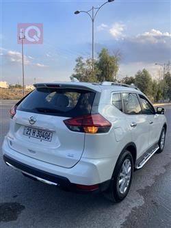 نیسان ئێکس ترەیل